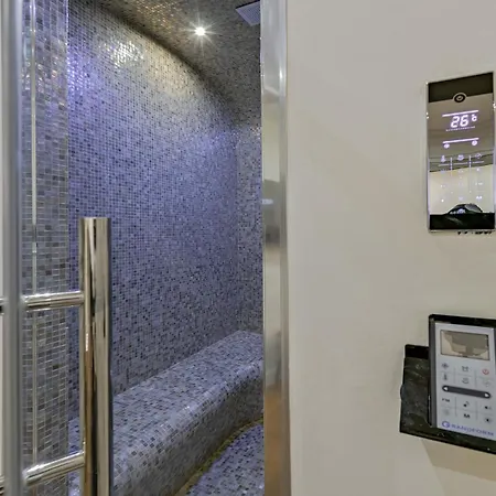 - Dreams Over Ponte Vecchio Floransa